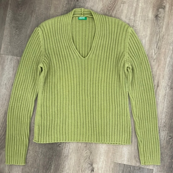 Vintage Y2K Benetton Ribbed Chartreuse Green V Neck Cotton Knit Sweater Womens - Picture 2 of 7